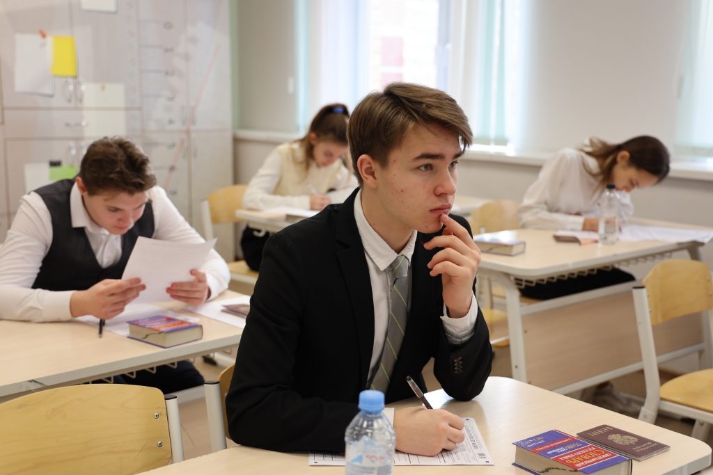 Утверждены особенности прохождения ГИА в 2023 году для выпускников, находящихся за рубежом Утверждены особенности прохождения ГИА в 2023 году для выпускников, находящихся за рубежом.